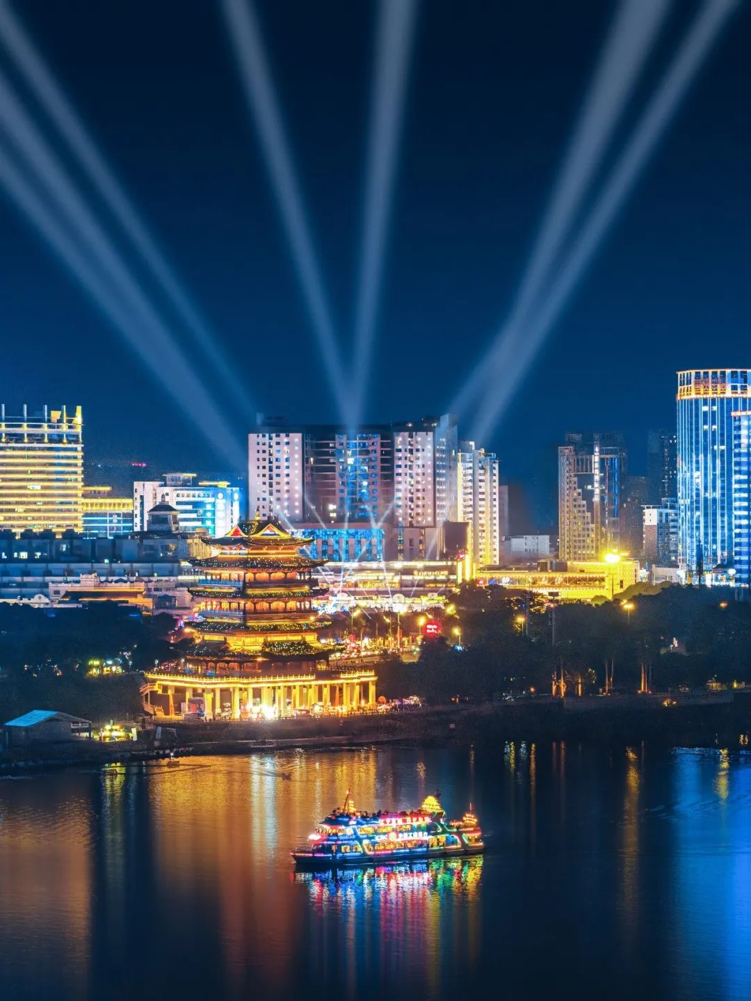 U8娱乐