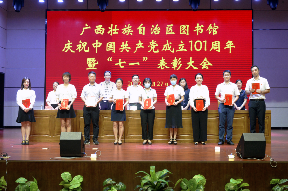 U8娱乐