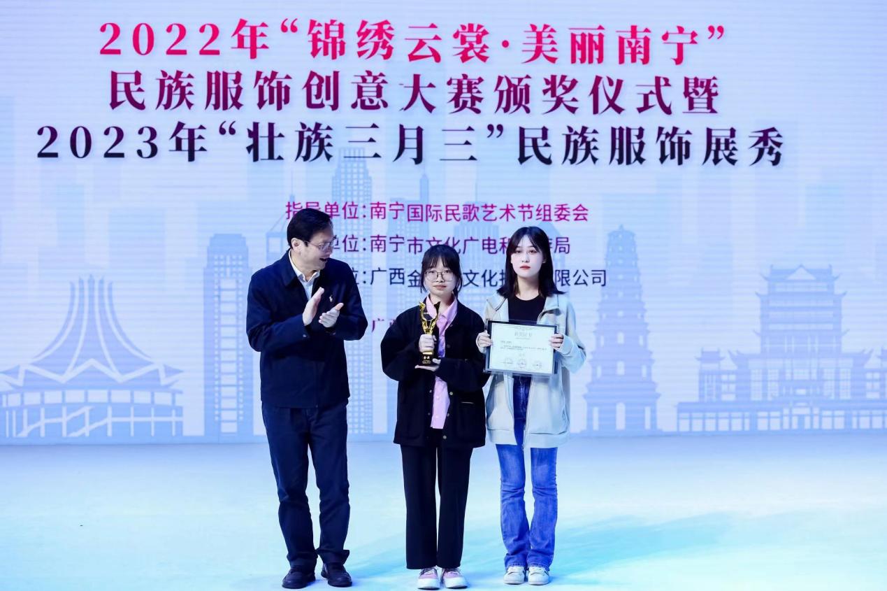 U8娱乐