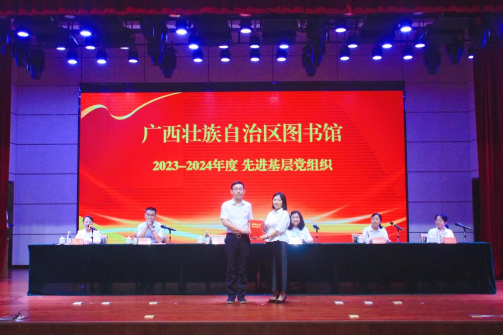 U8娱乐